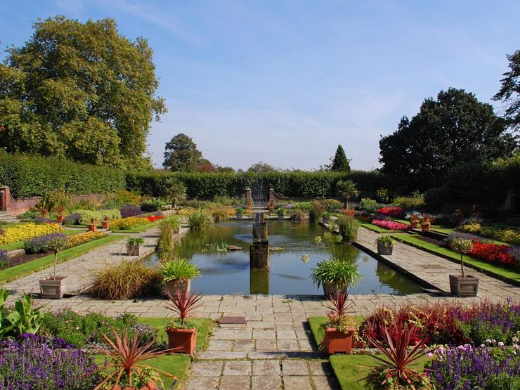 A Peaceful Formal Pond Garden near the Palace in Kensington Gardens