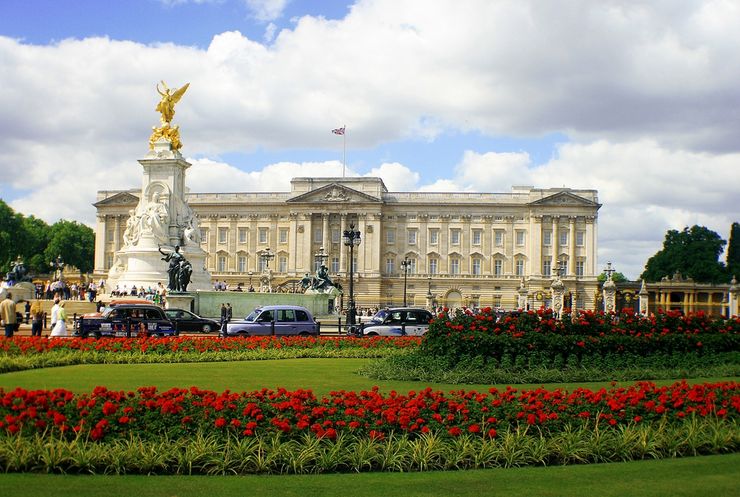 East facade of Buckingham Palace