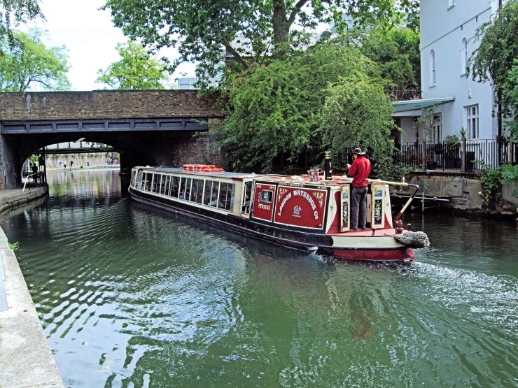 London Waterbus on Regent's Canal