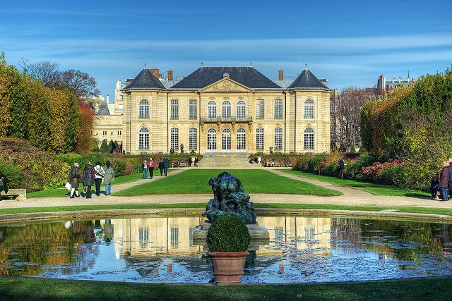 Beautiful garden welcomes visitors to Rodin Museum in Paris