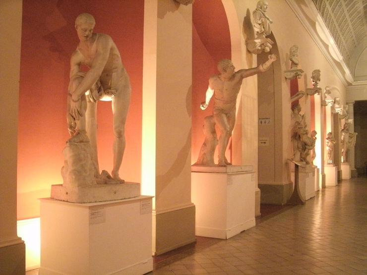 Statues are beautifully displayed inside the museum