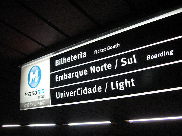 Signage on the Rio Metro system
