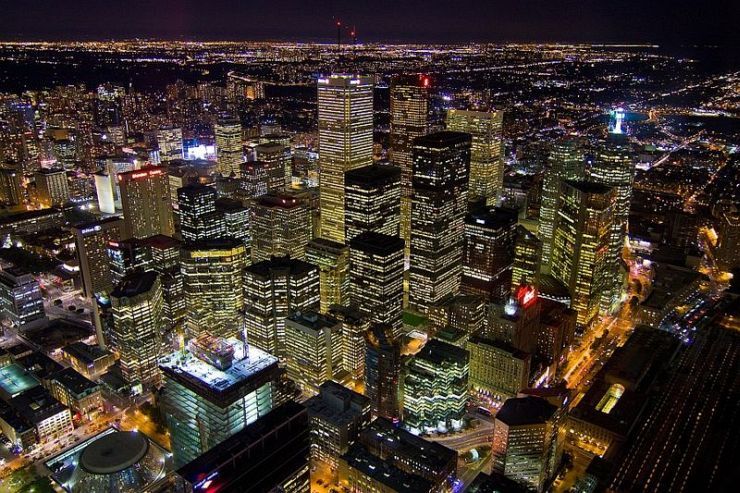 Spectacular night time view from the CN Tower