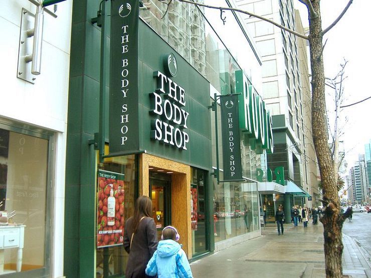 Body Shop and Roots Store on Yonge Street