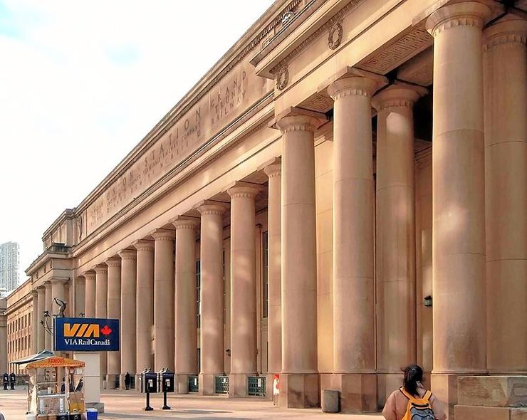Massive colonades line the outside Union Station along Front Street