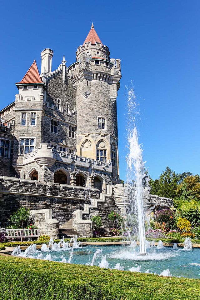 Casa Loma Fountain and Grounds