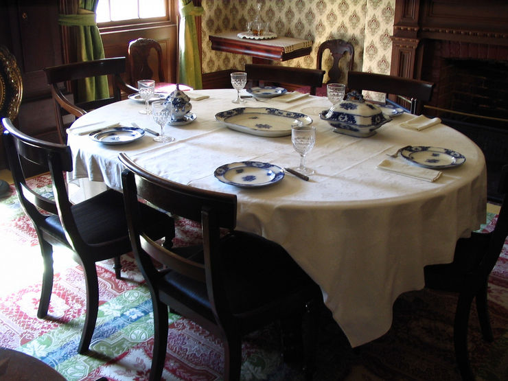 Table setting inside the Mackenzie House