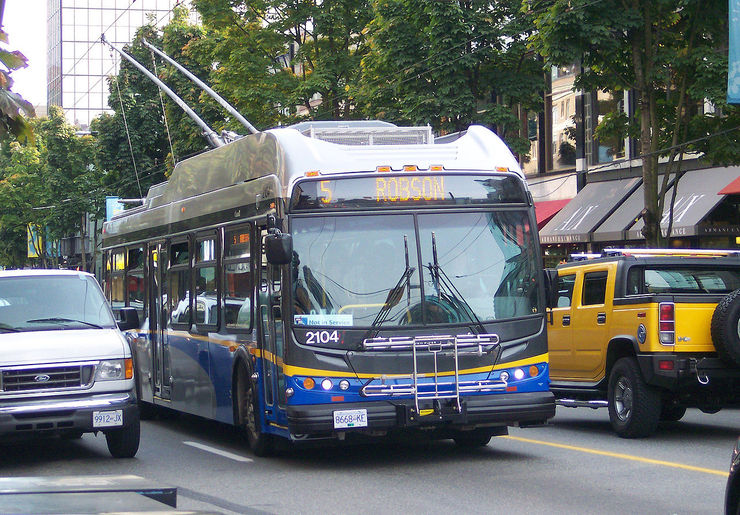 Electric Trolley Bus on Vancouver's trendy Robson Street