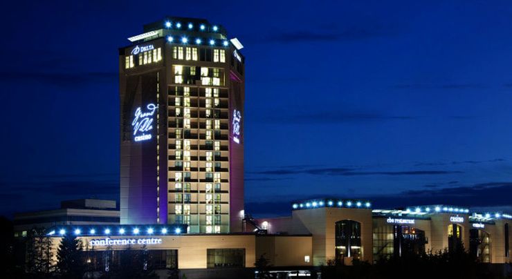 Grand Villa Casino at night