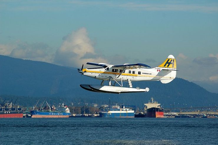 A Harbour Air Seaplane takes to the sky from Coal Harbour 