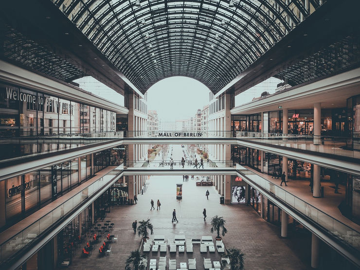 Berlin Shopping Palace at night