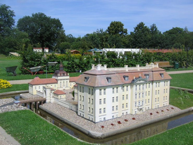 Architectural Models of major buildings and landmarks can be seen in Modellpark