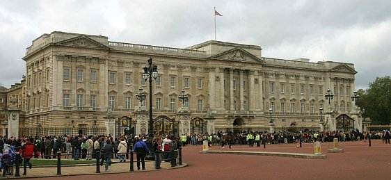 East facade of Buckingham Palace