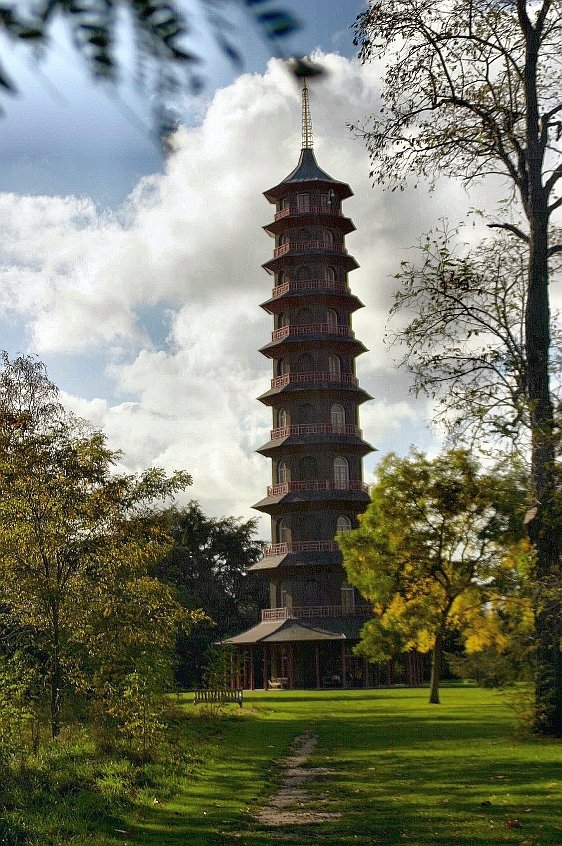 The Great Pagoda from 1761 in Kew Gardens