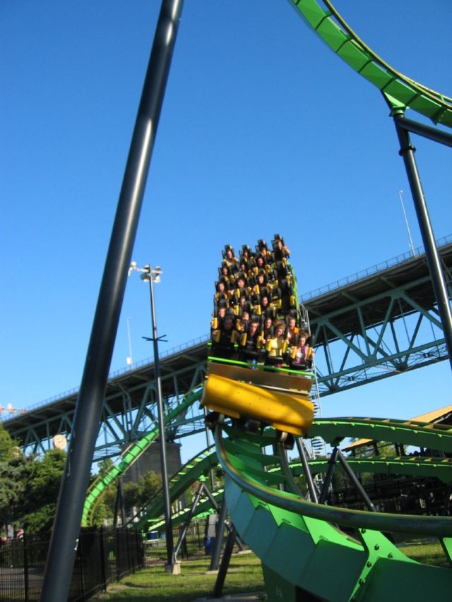 La Ronde Amusement Park - Discovering Montreal Attractions by Public ...