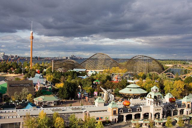 A view of La Ronde from above the park entrance