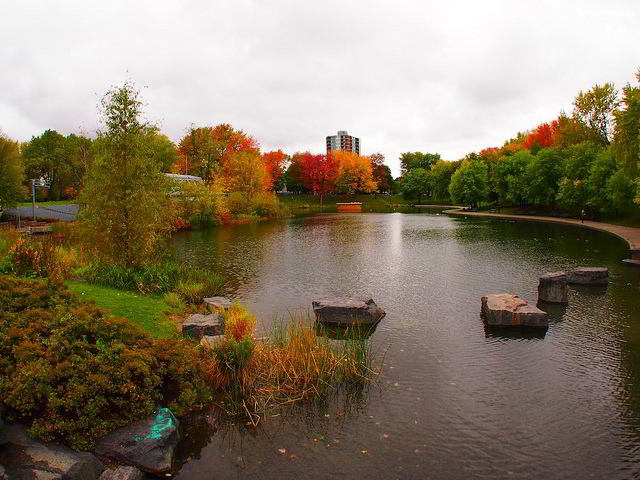 Visitor's Guide to Parc la Fontaine in Montreal