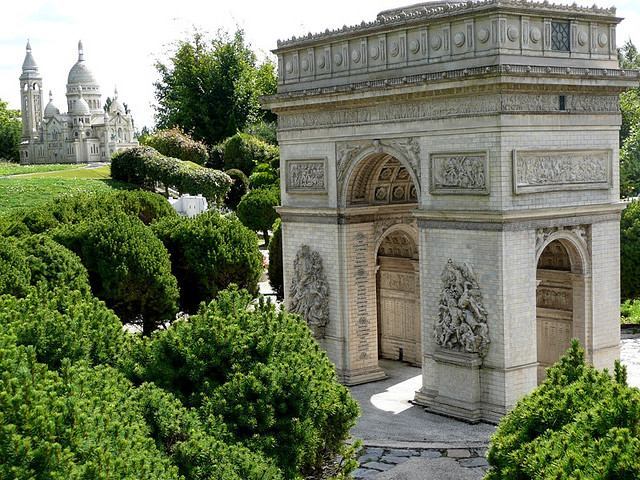 Incredibly detailed miniature of the Arc-de-Triomphe and the Sacre Coeur at France Miniature