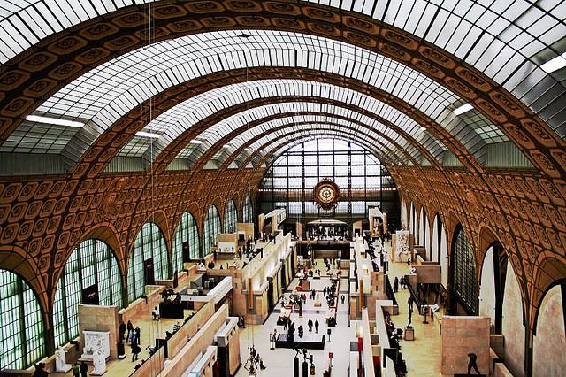 Expansive interior of Musée d'Orsay