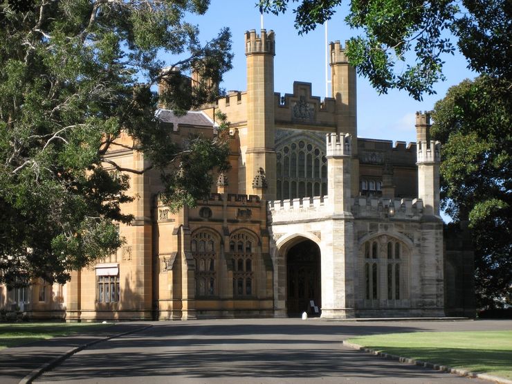 A view of Government House from our Sydney Highlights Walking Tour