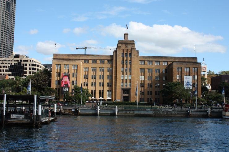 Museum of Contemporary Art overlooking Sydney Cove by Circular Quay