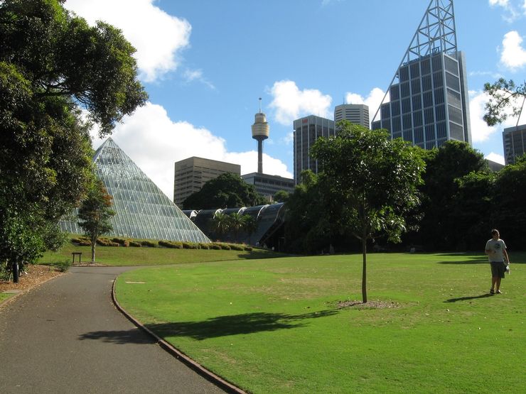 Pyramid Glass House and Tropical Centre in the Royal Botanic Gardens