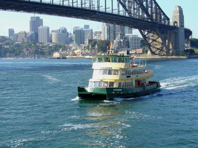 A Sydney Ferry heading into Circular Quay