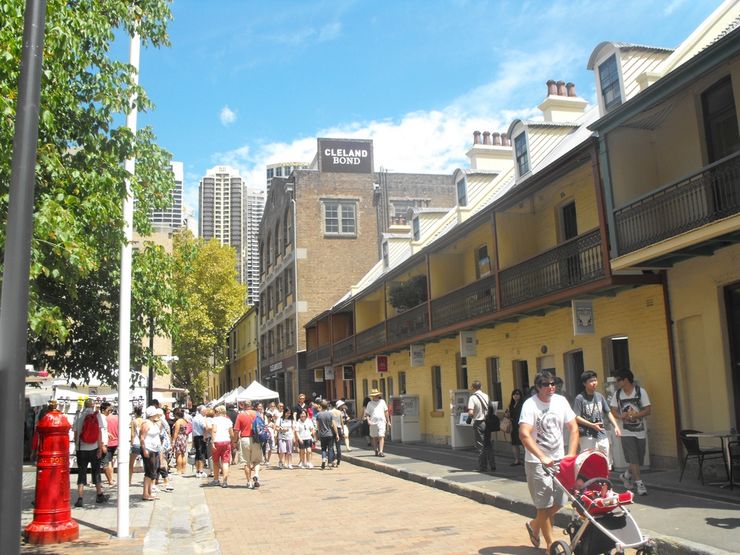 Exploring the markets in The Rocks - Sydney