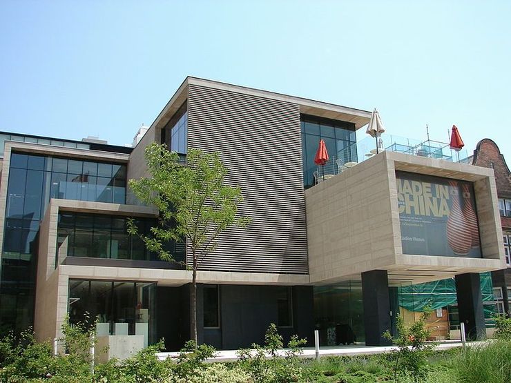 Modernist Architecture of the Gardiner Museum of Ceramic Art