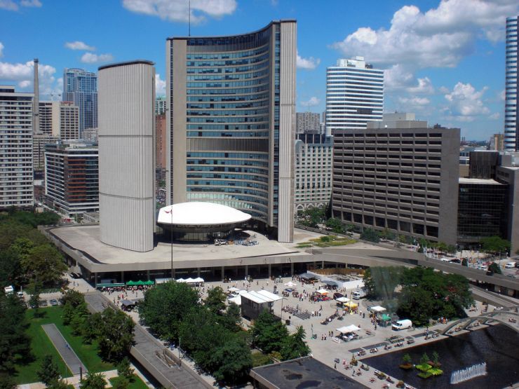 city hall tour toronto