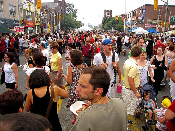 Crowds enjoying the Taste of the Danforth festival in GreekTown 